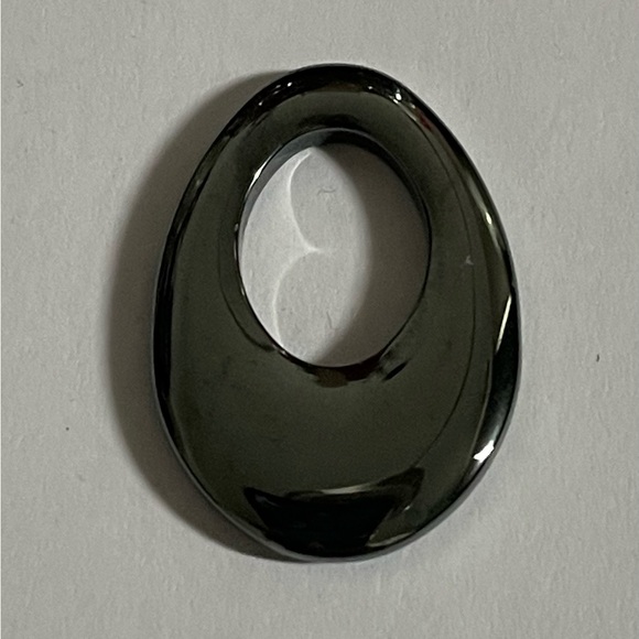 Black Polished Open Tear Drop Stone Pendant - Picture 2 of 4
